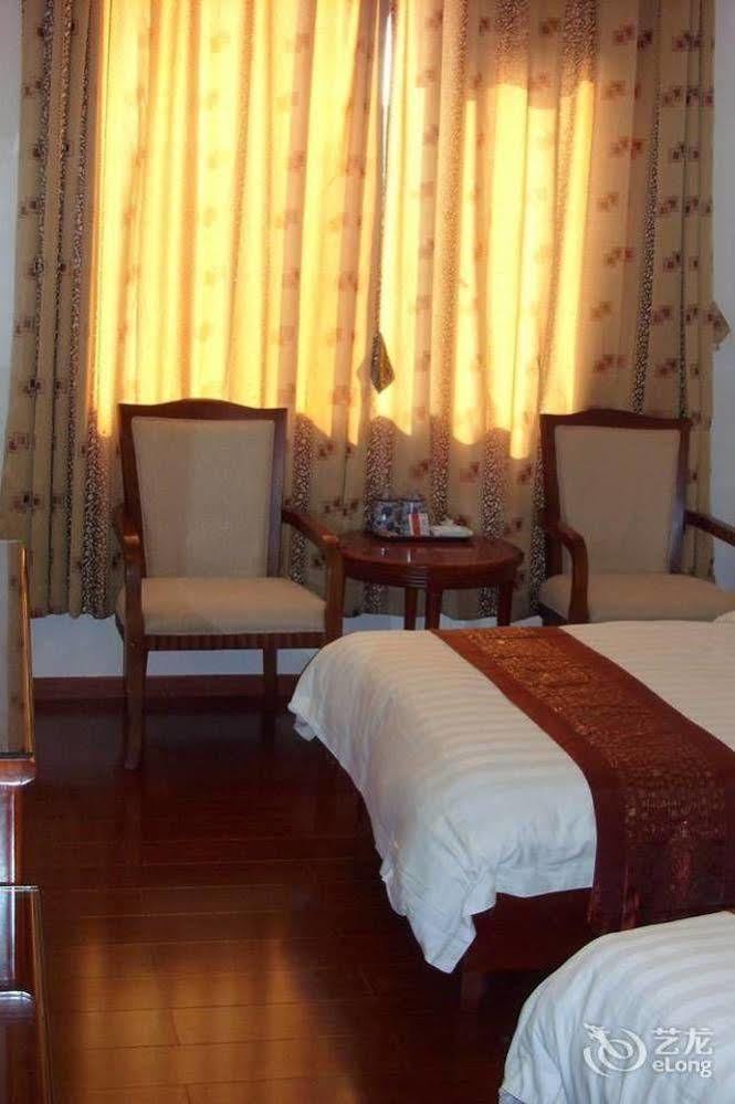 Heng Fu Lai Hotel Фошань Экстерьер фото
